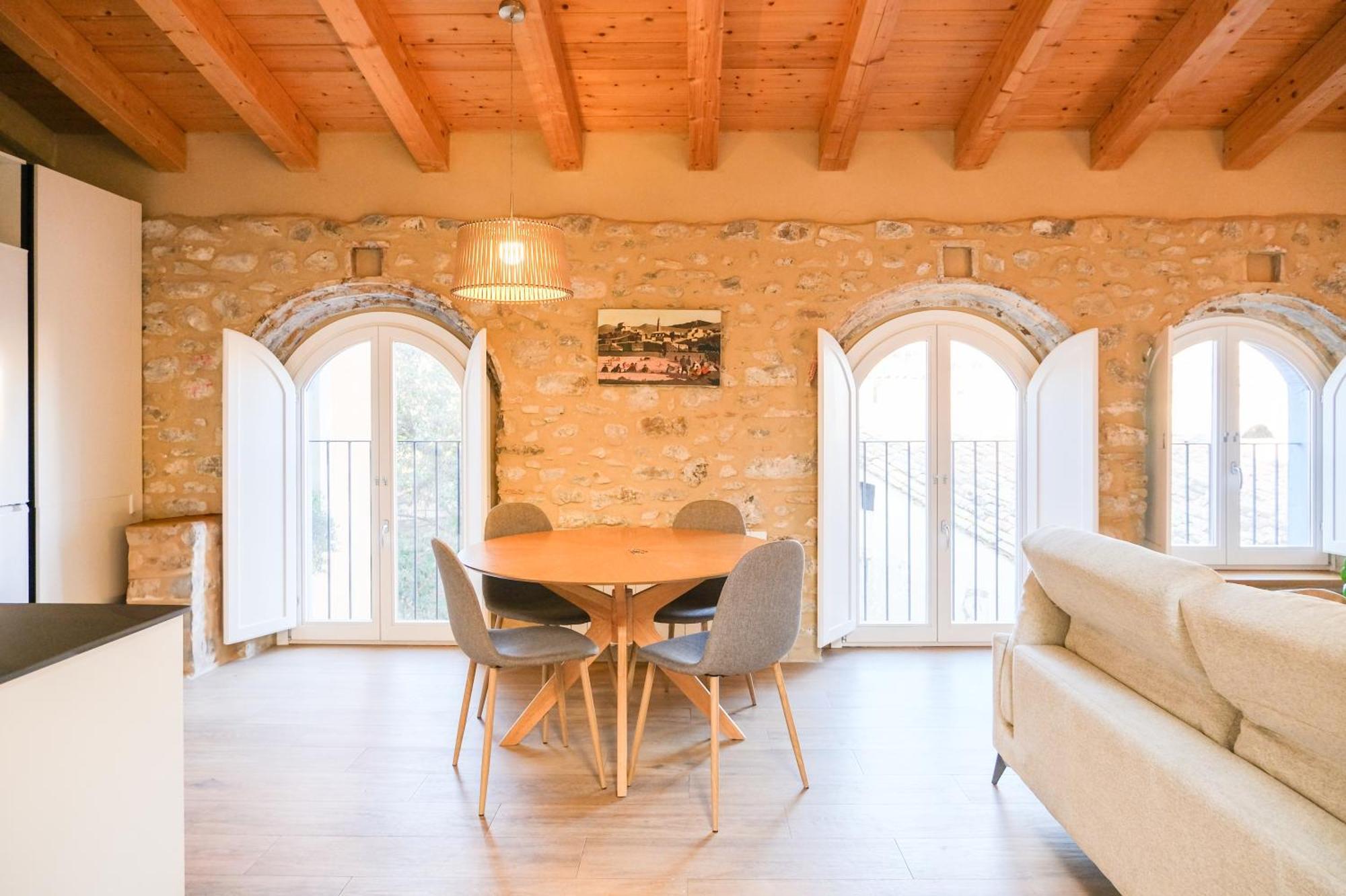 Ganganell Atic Apartamento Con Terraza En Besalú Esterno foto