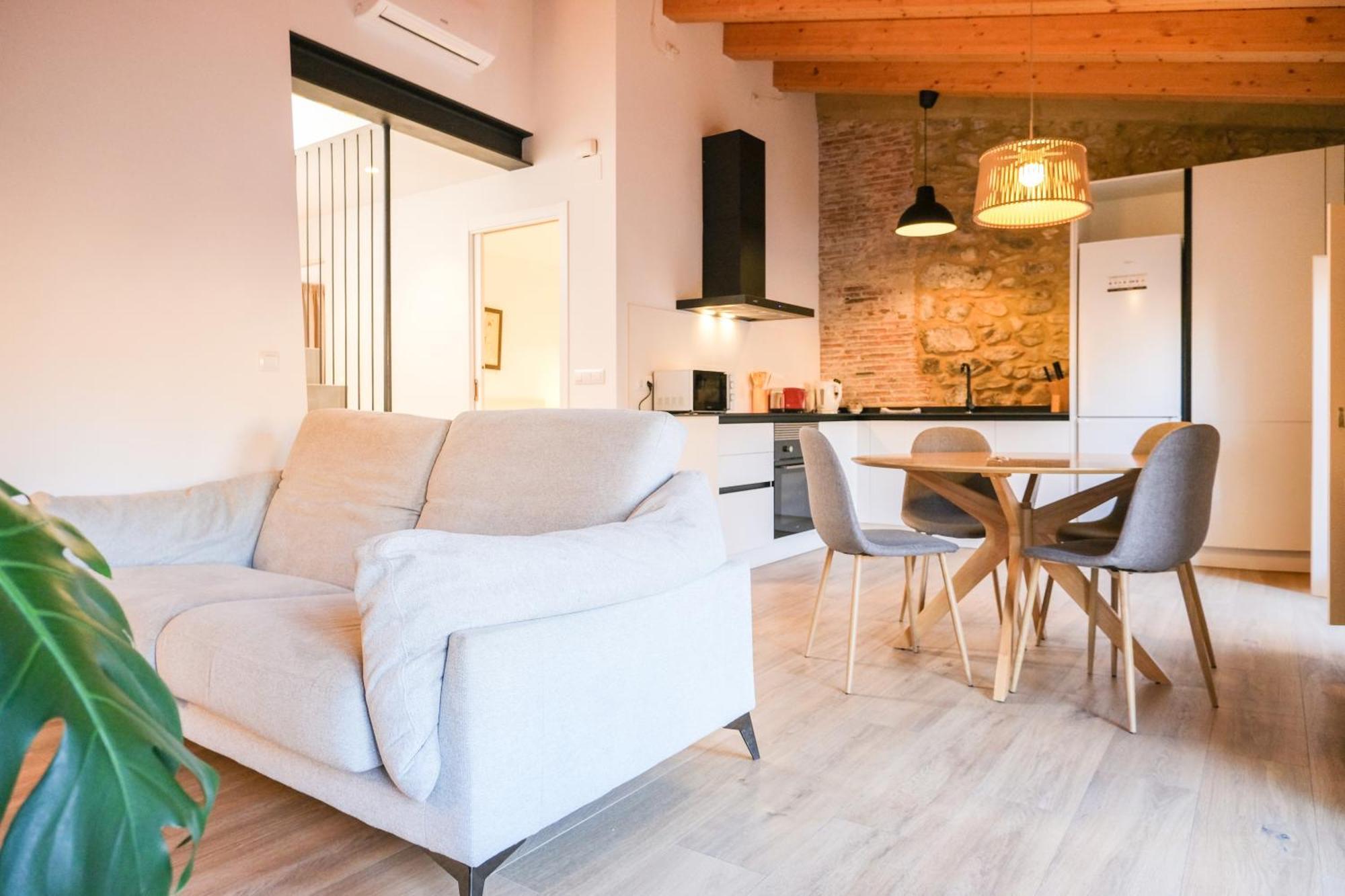 Ganganell Atic Apartamento Con Terraza En Besalú Esterno foto