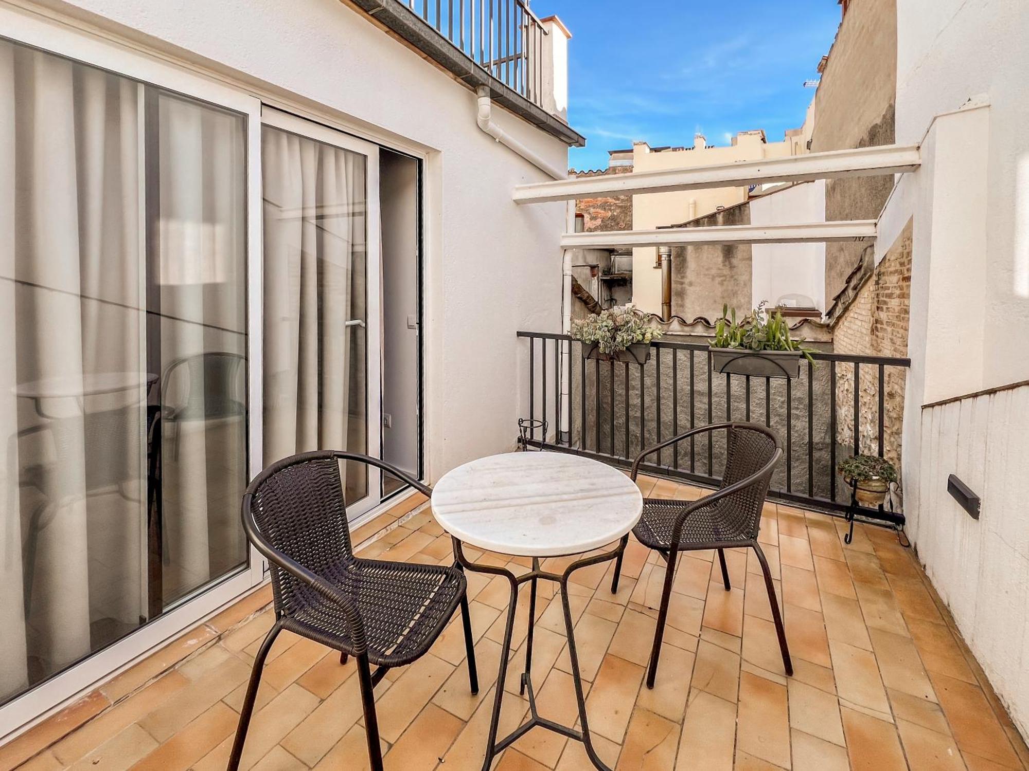 Ganganell Atic Apartamento Con Terraza En Besalú Esterno foto